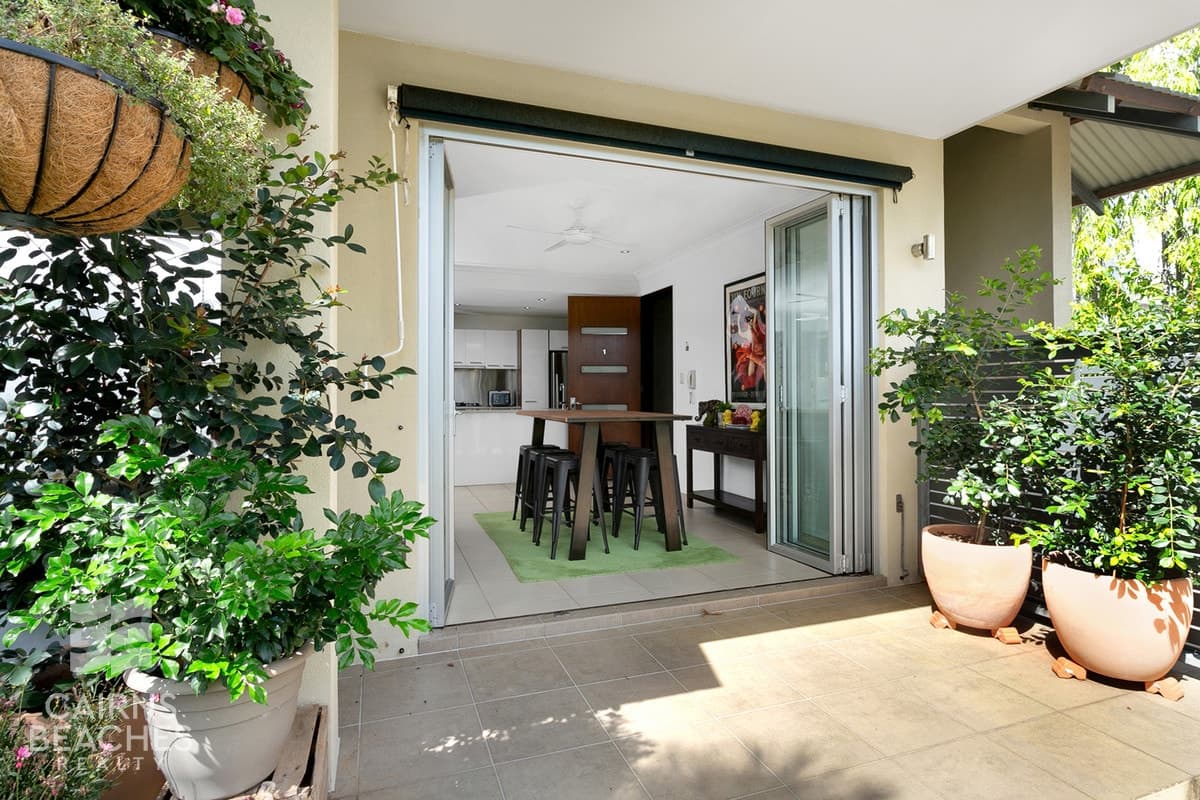 1/110 Harbour Dve, Trinity Park - Thumbnail 7