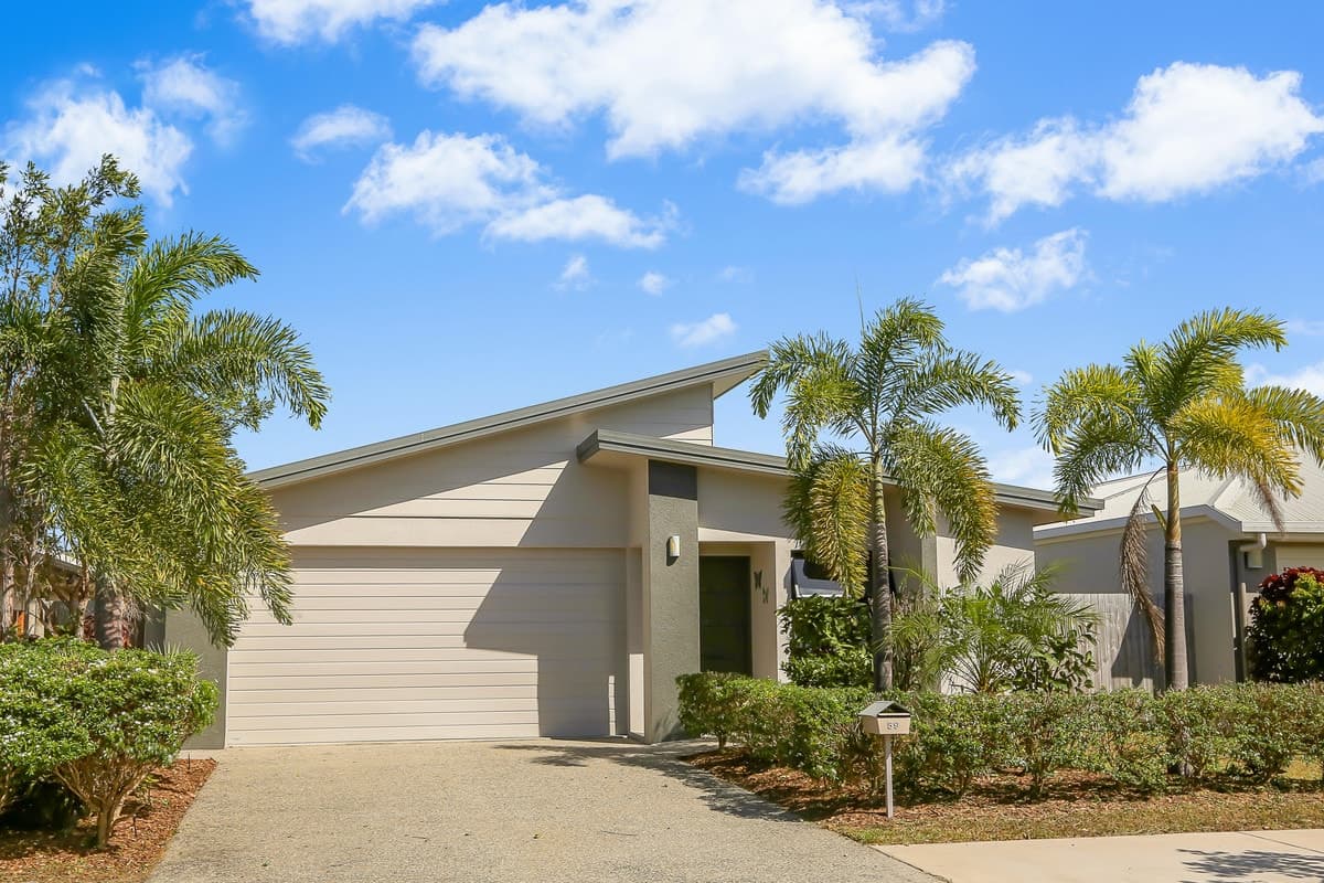 59 Thornborough Circuit, Smithfield - Image 1