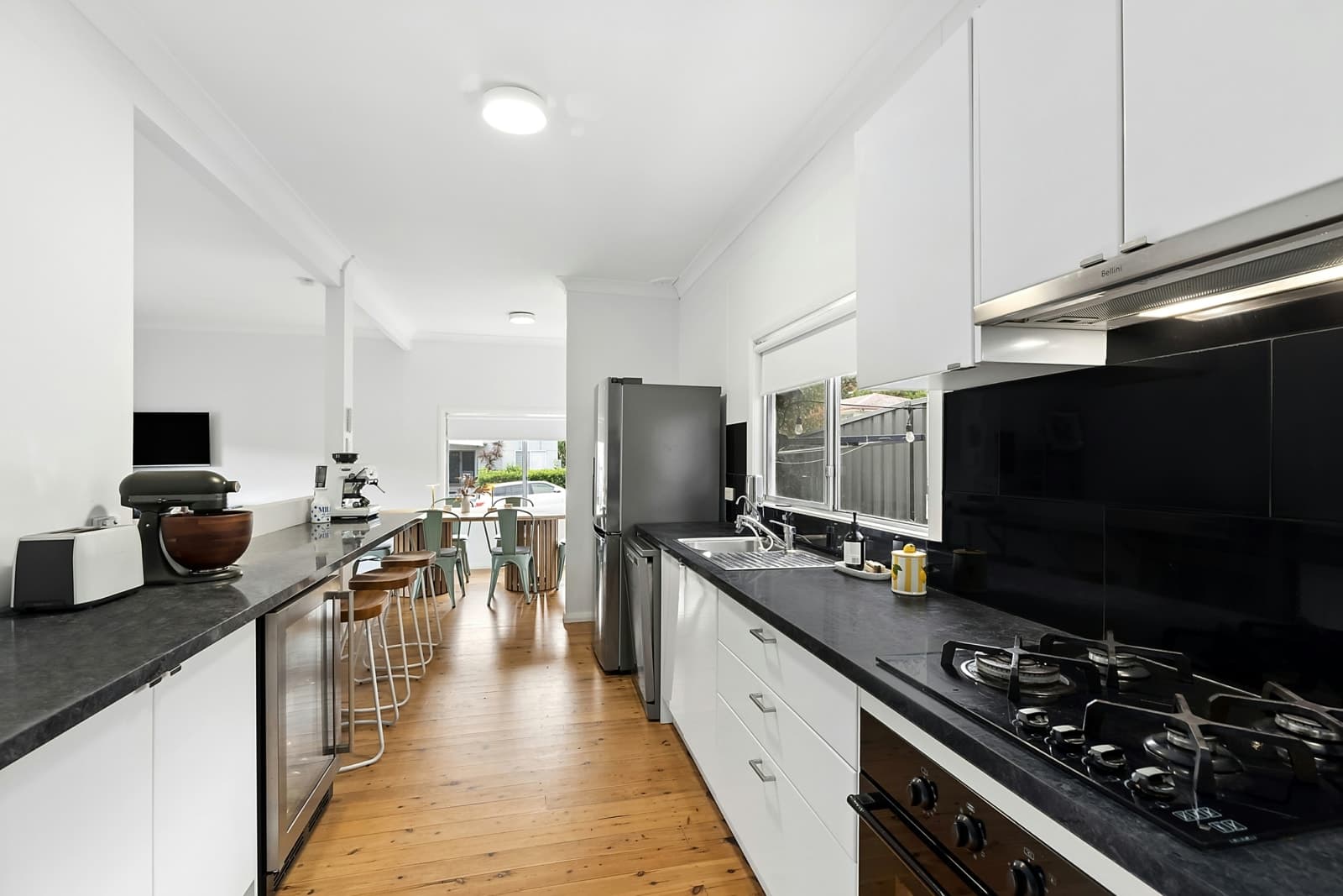 2 Sundale Avenue, TERRIGAL, Terrigal - Thumbnail 4
