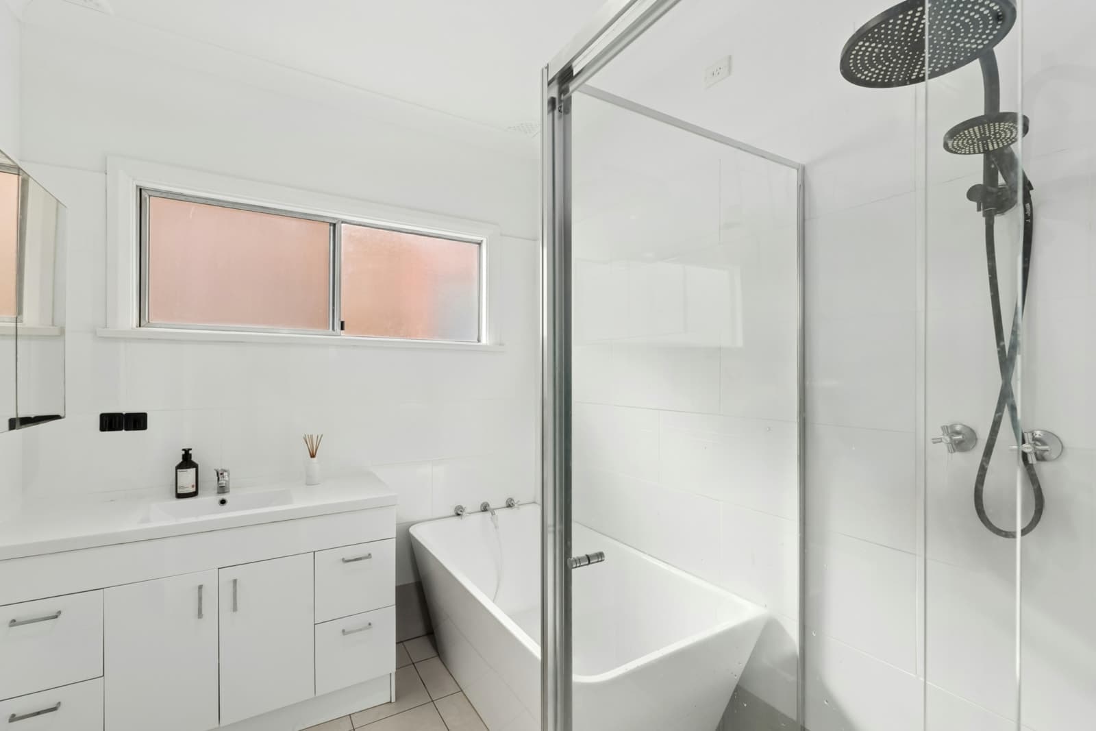 2 Sundale Avenue, TERRIGAL, Terrigal - Thumbnail 5