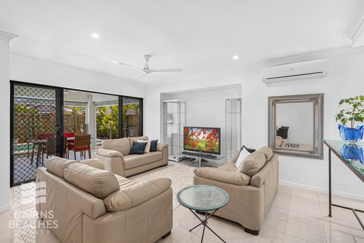 19 Quarterdeck Street, Trinity Beach - Thumbnail 3