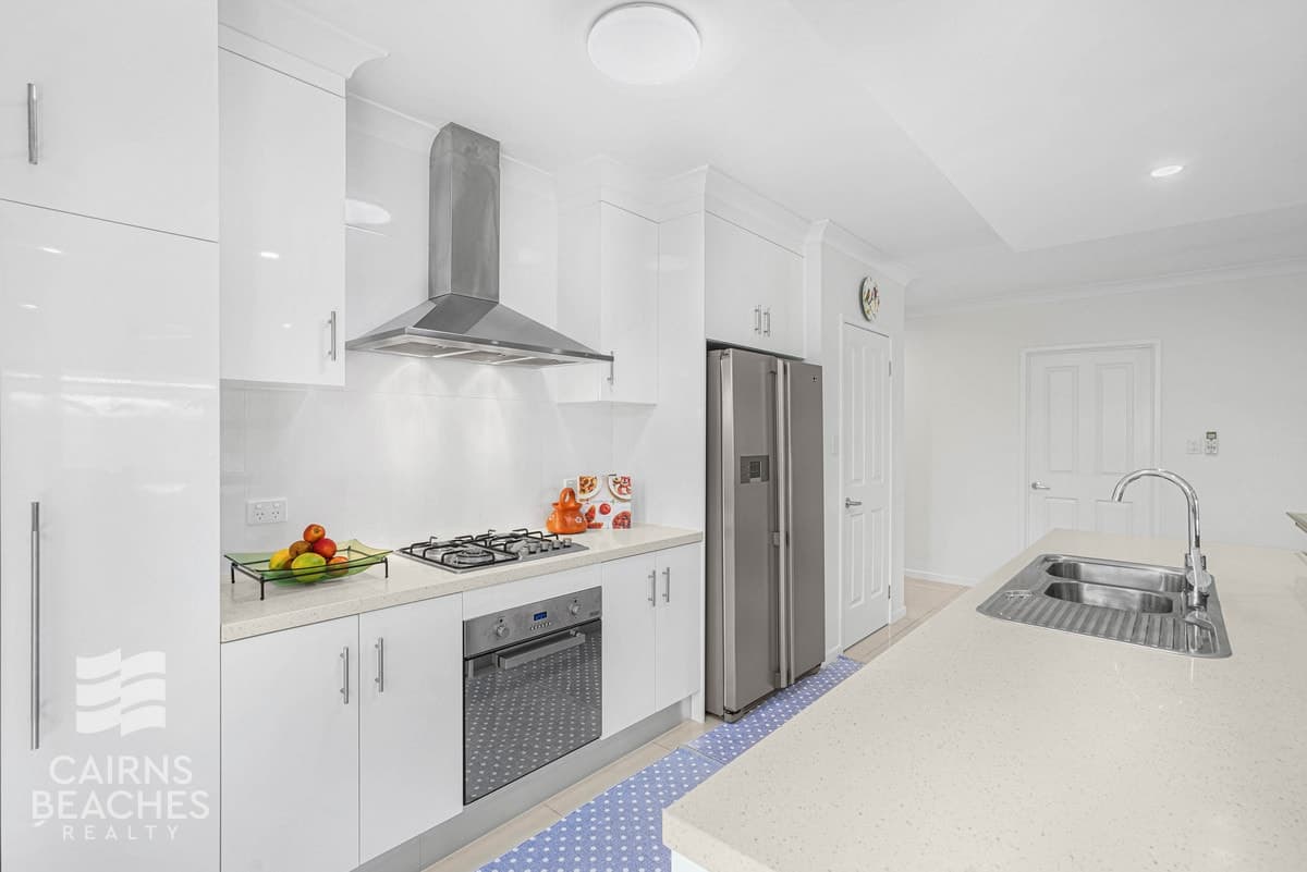 19 Quarterdeck Street, Trinity Beach - Thumbnail 4