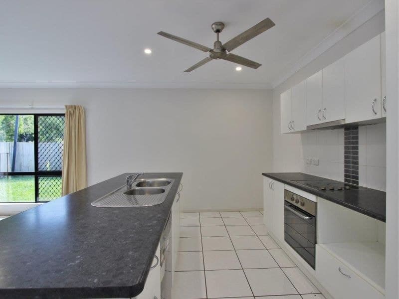 2 MONTEREY STREET, Kewarra Beach - Thumbnail 2