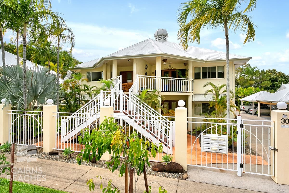 1/30 Oliva Street, Palm Cove - Image 1