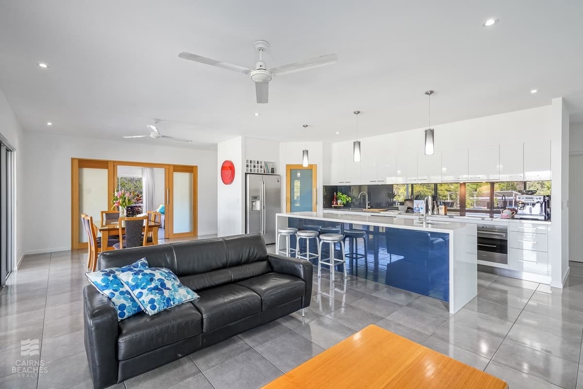 8 Stevens Street, Clifton Beach - Thumbnail 6