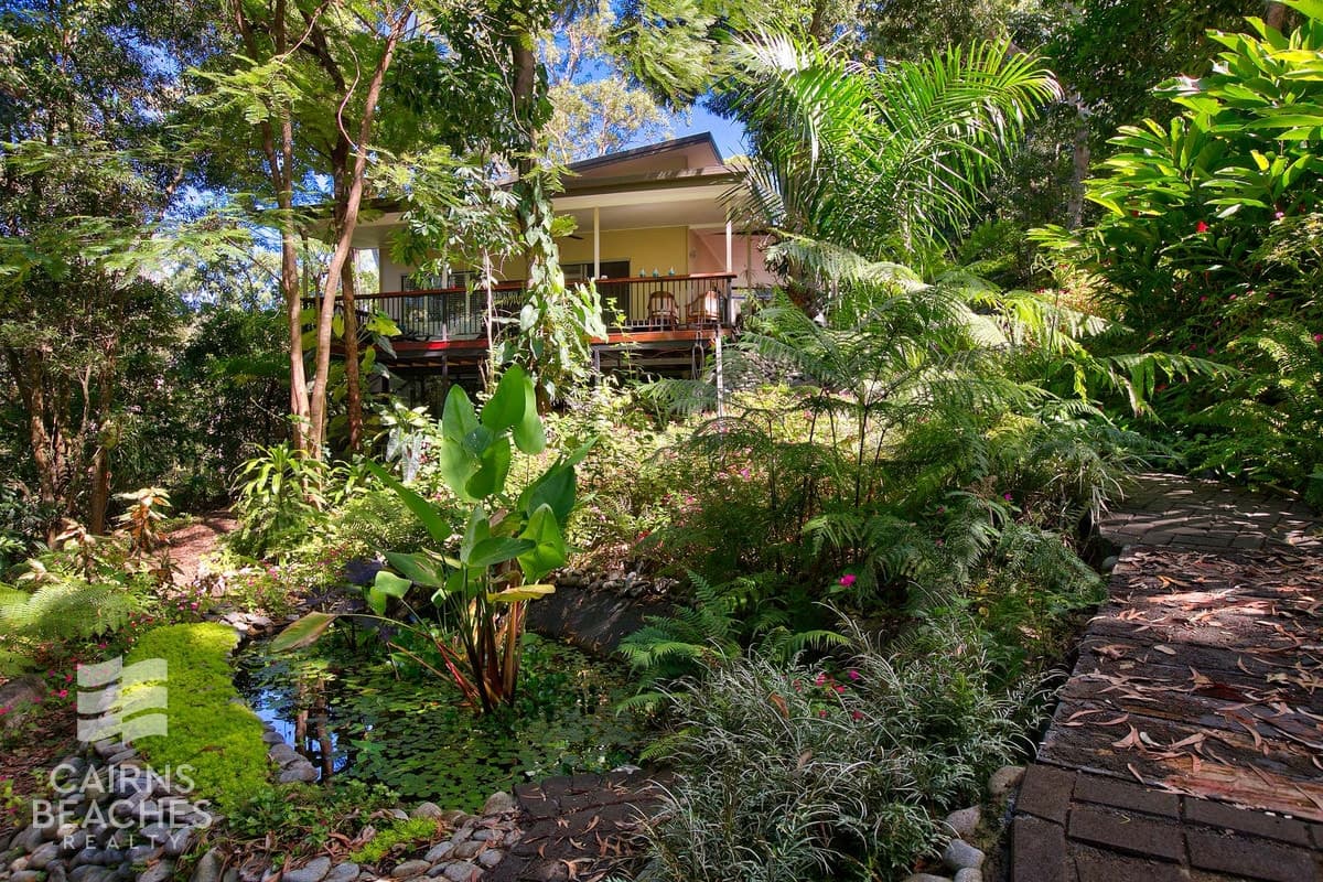 1781 Captain Cook Highway, Clifton Beach - Thumbnail 2