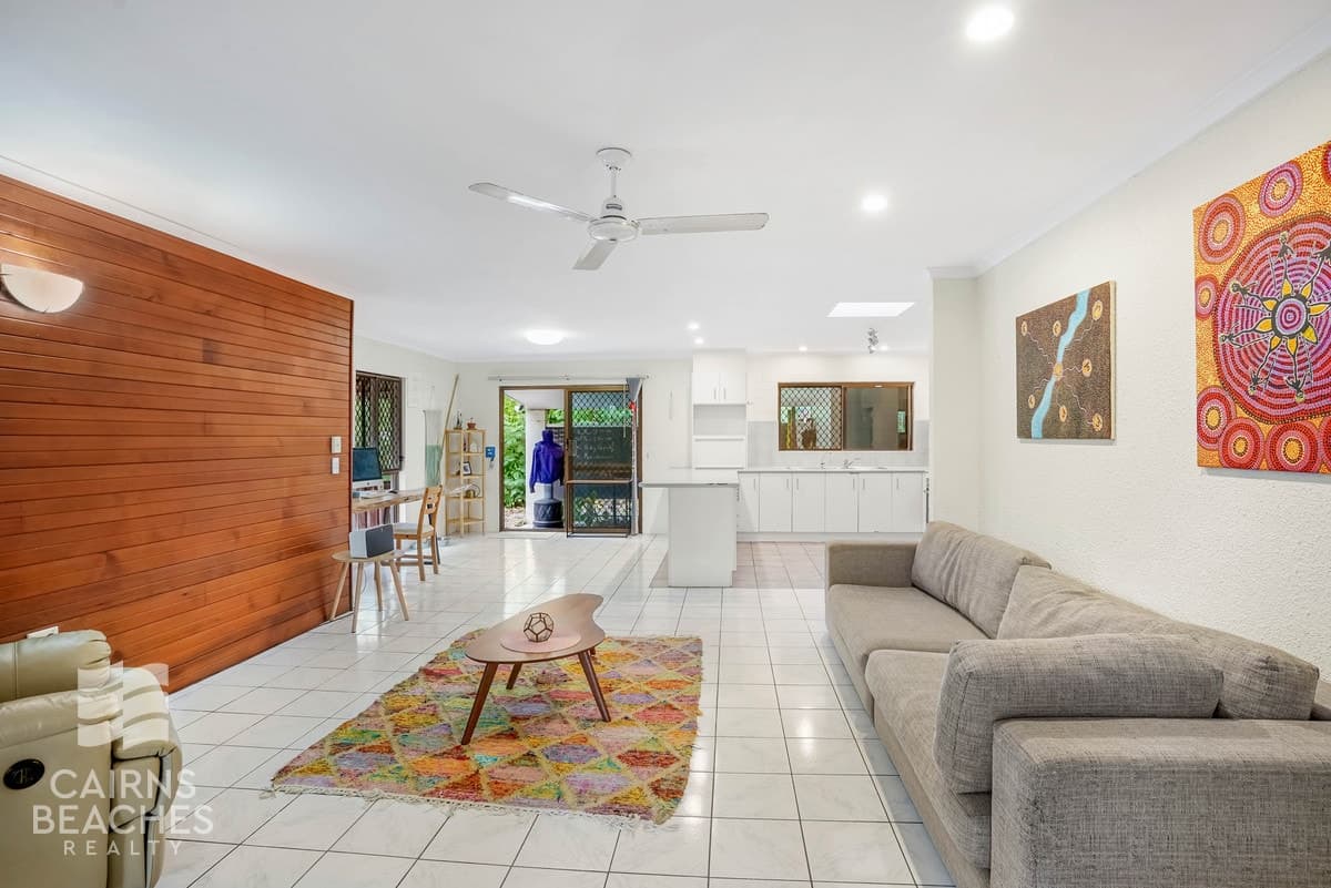 3 Onyx Street, Clifton Beach - Thumbnail 2