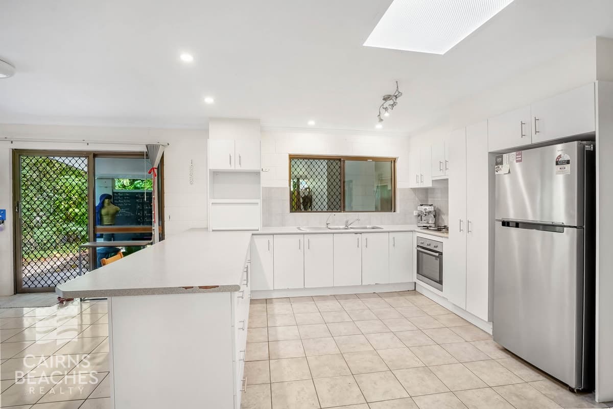 3 Onyx Street, Clifton Beach - Thumbnail 3