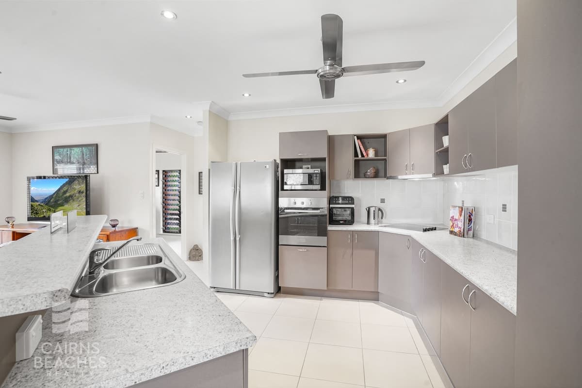 27 Tydeman Crescent, Clifton Beach - Thumbnail 4