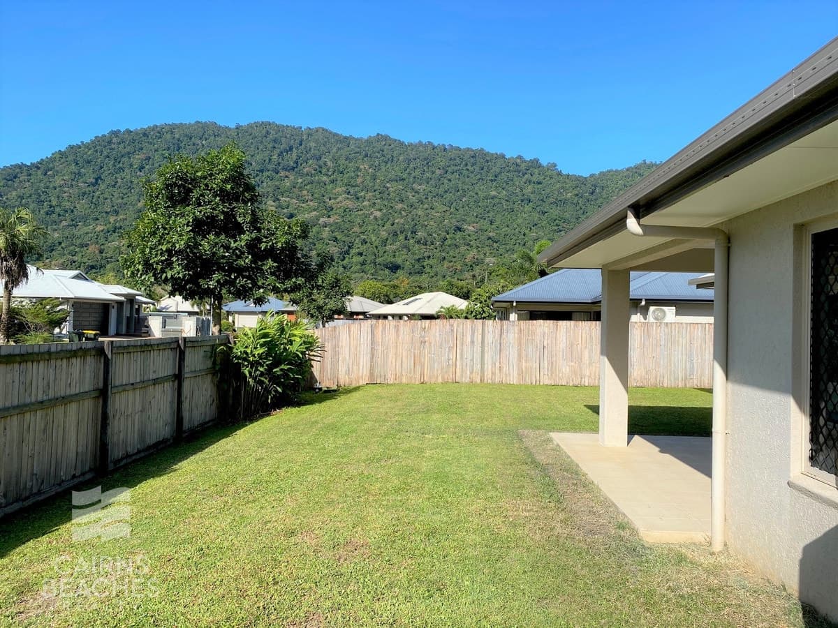 27 McBride Street, Redlynch - Thumbnail 7