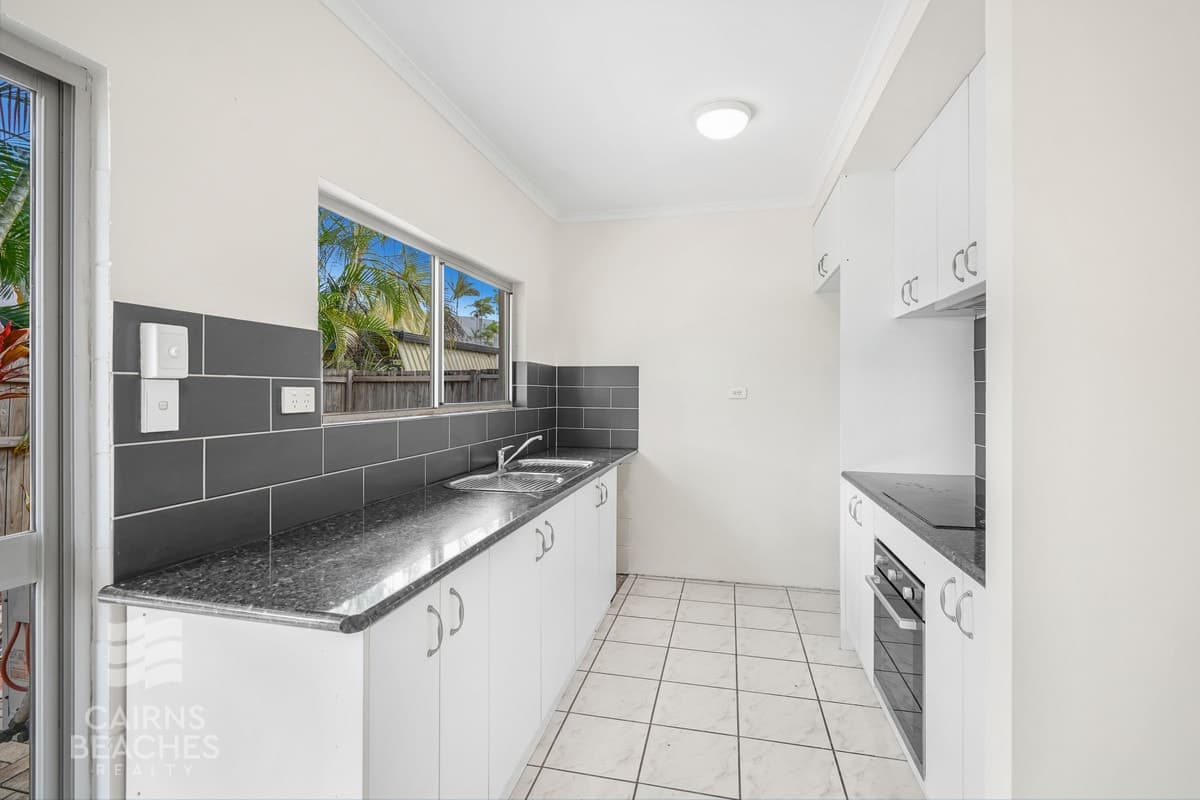 5 Kokoda Street, Trinity Beach - Thumbnail 2