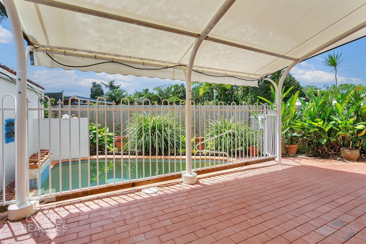 6 Opal Reef Court, Clifton Beach - Thumbnail 7