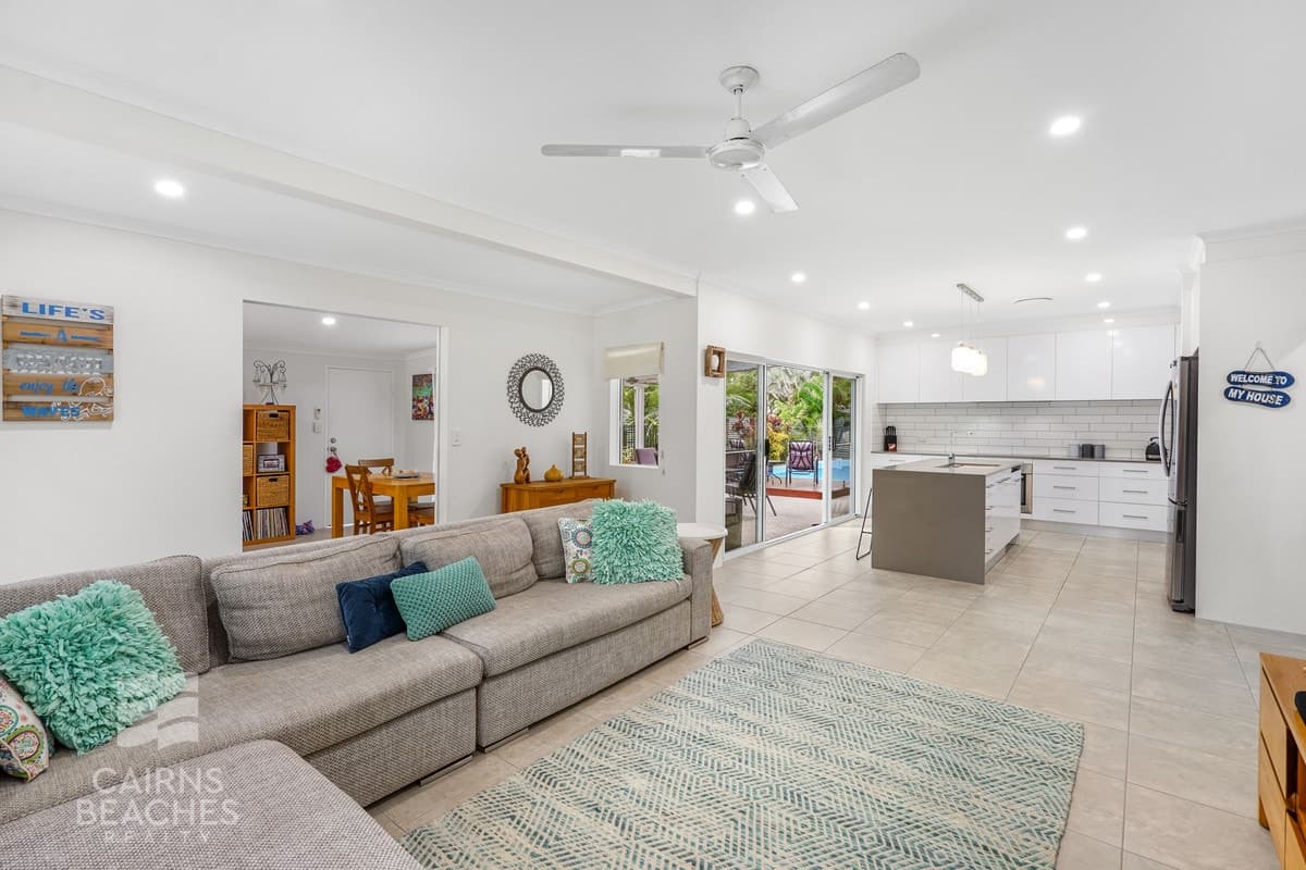 26 Eddy Street, Clifton Beach - Image 1