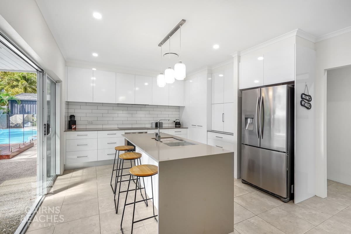 26 Eddy Street, Clifton Beach - Thumbnail 2