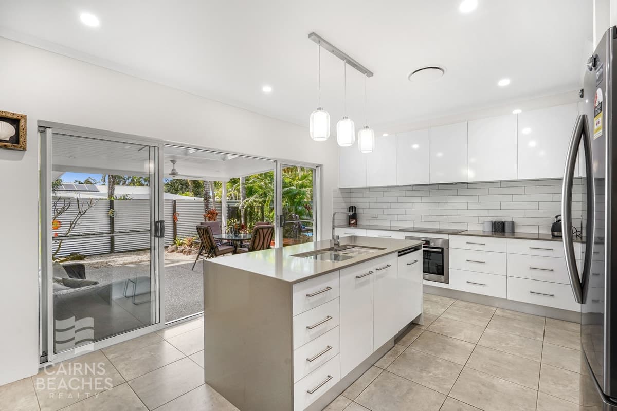 26 Eddy Street, Clifton Beach - Thumbnail 3