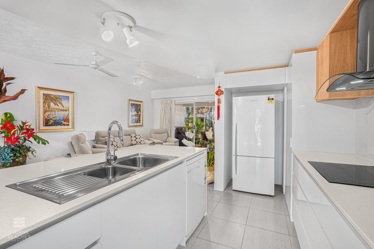 137/2 Keem Street, Trinity Beach - Image 1
