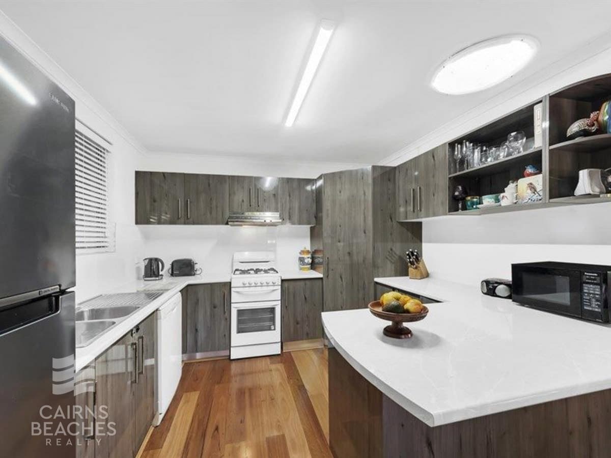11 Rudder Street, Clifton Beach - Image 1
