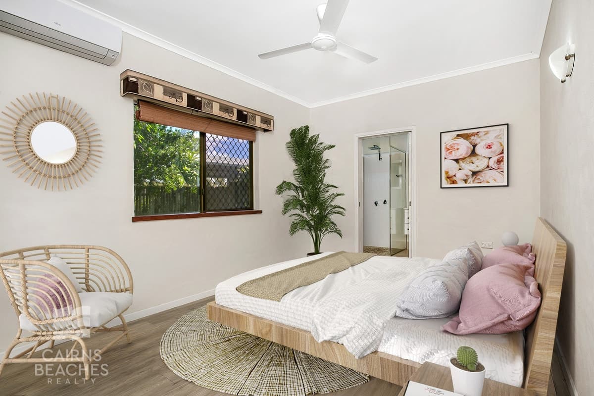 4 Saffron Close, Holloways Beach - Thumbnail 8