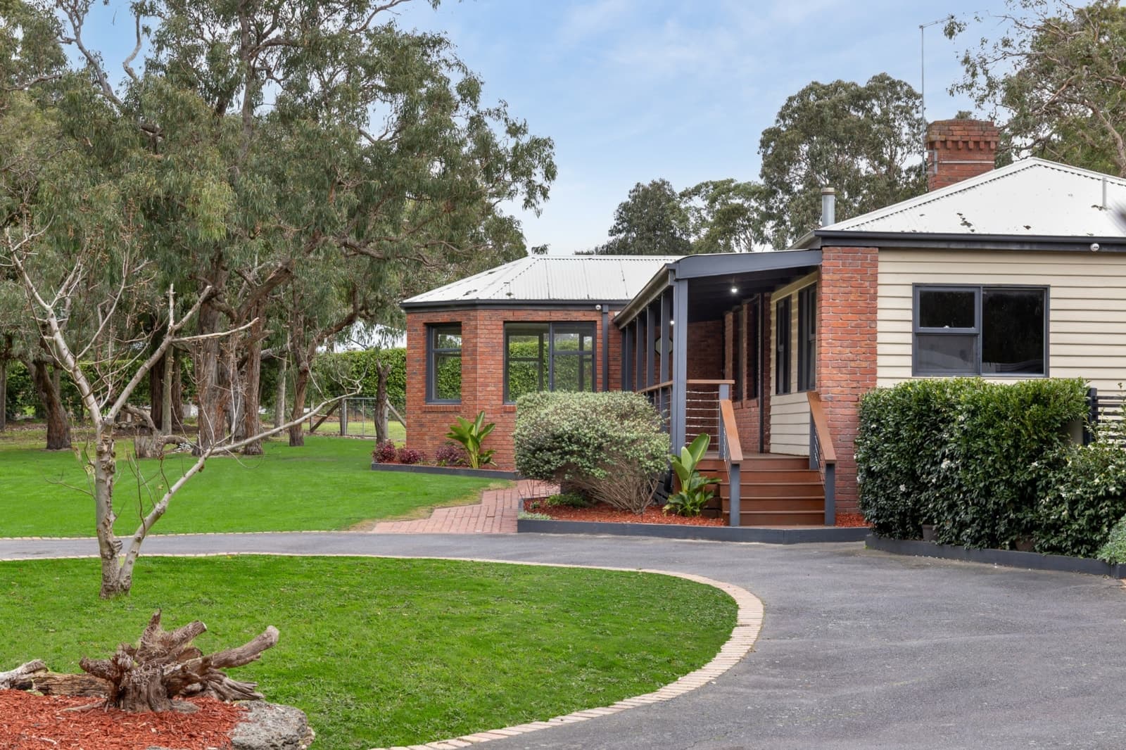 43 Grassmere Road, LANGWARRIN, Langwarrin - Thumbnail 2