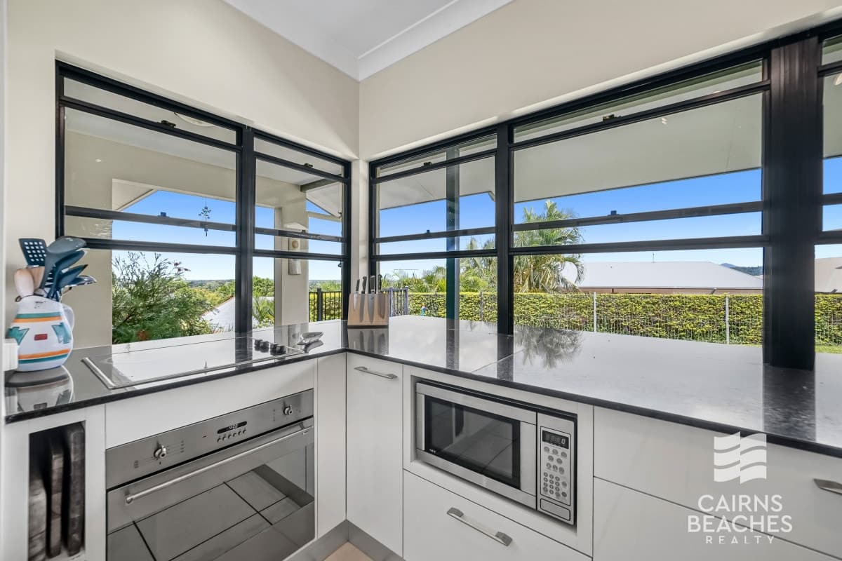 19 Pepperwood Street, Redlynch - Thumbnail 3