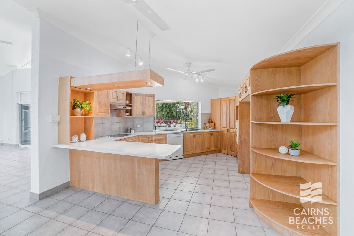 41 Beaver Street, Clifton Beach - Image 1