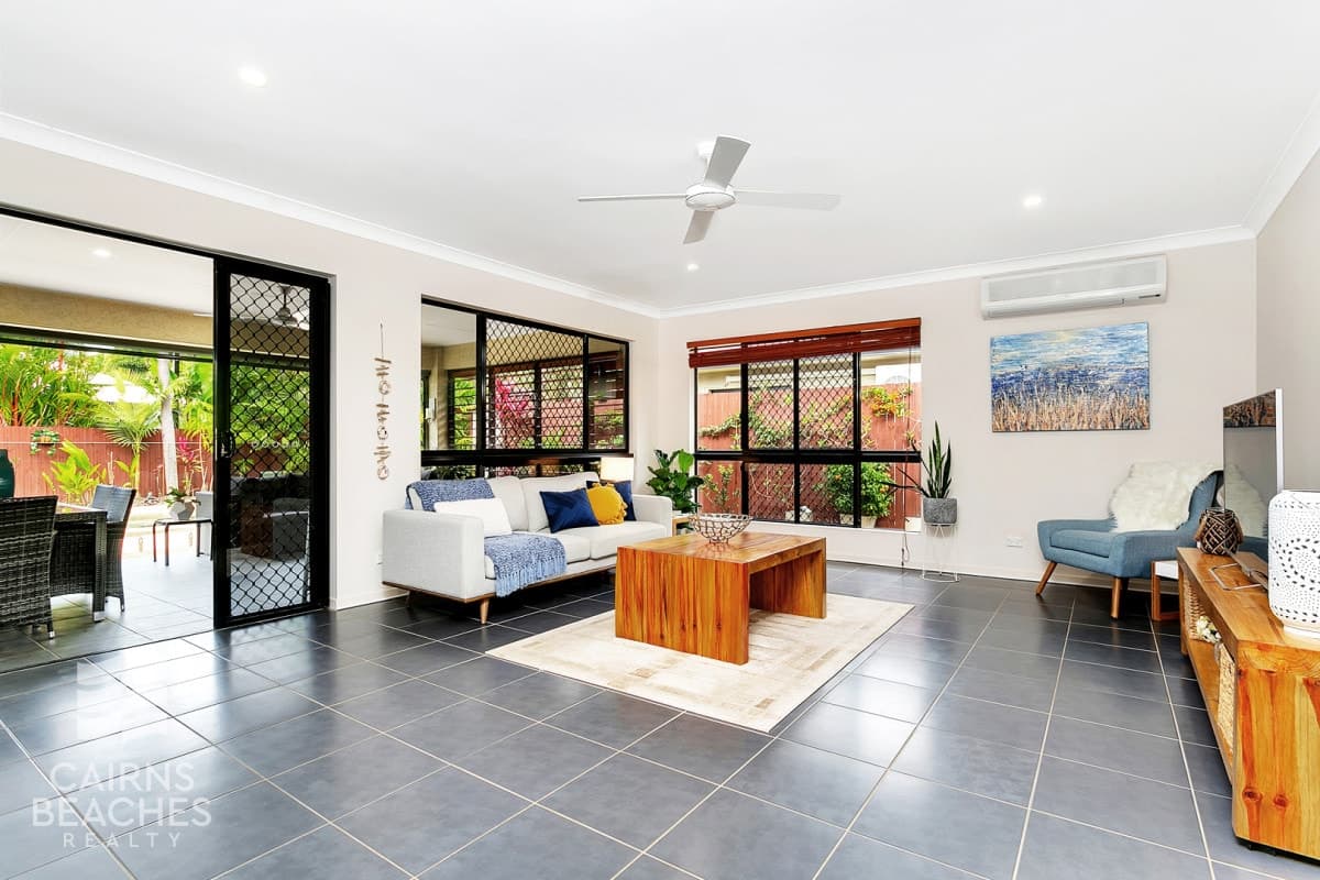 9 Tydeman Crescent, Clifton Beach - Thumbnail 2