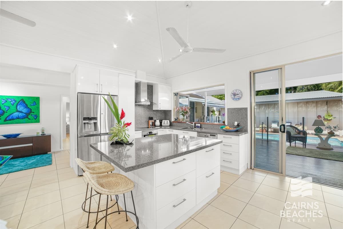 48 Terebra Street, Palm Cove - Image 1
