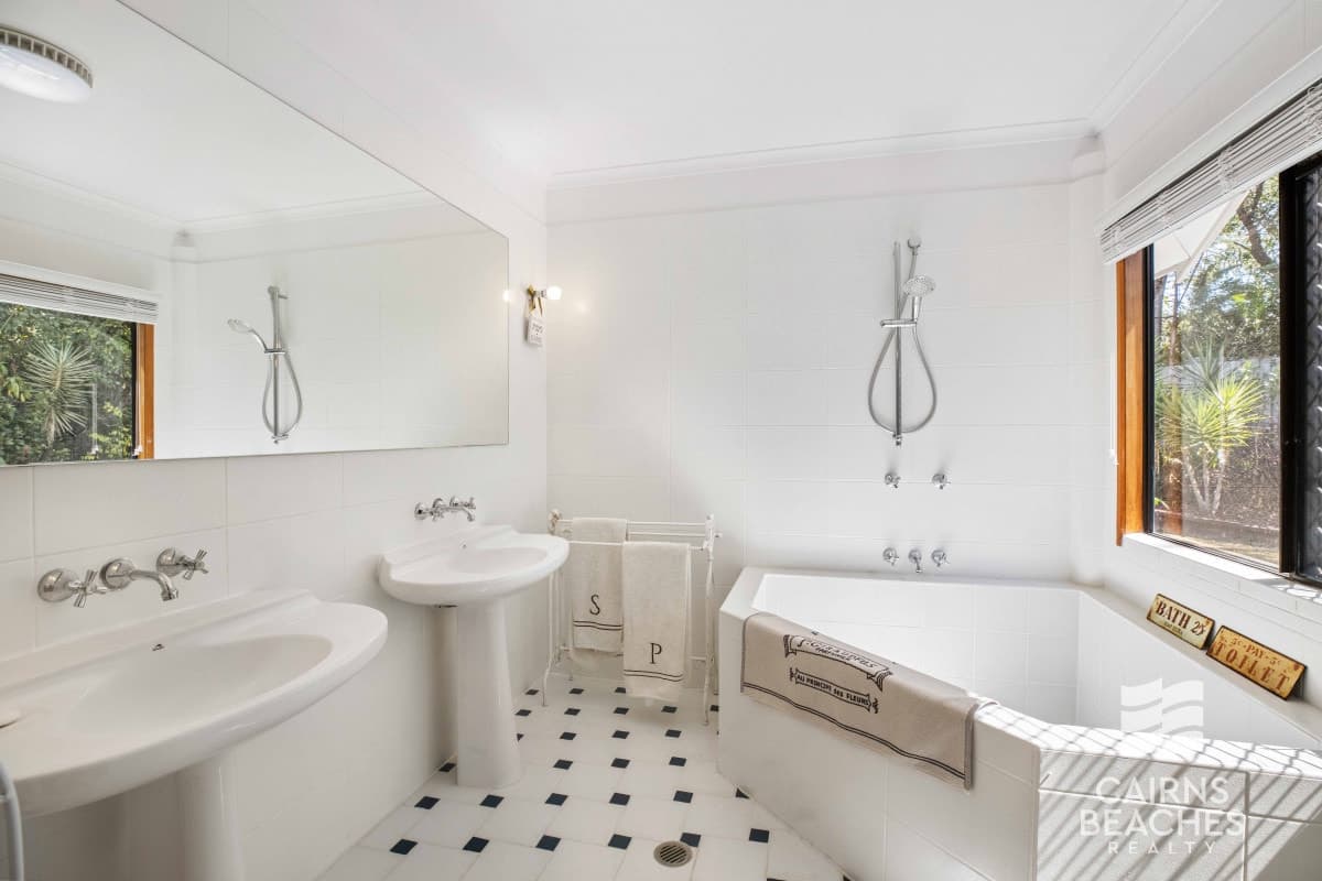3 Coolangatta Close, Kewarra Beach - Thumbnail 8