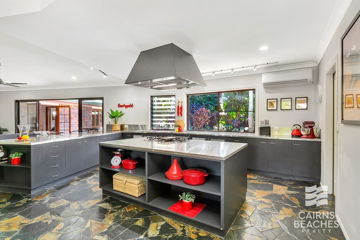 2 Drupa Street, Palm Cove - Thumbnail 2