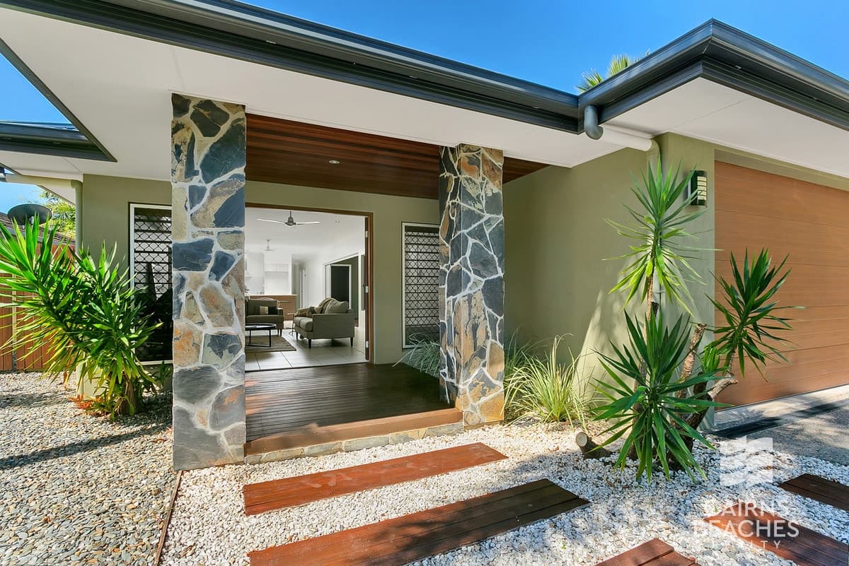 14 Savaii Close, Palm Cove - Image 1