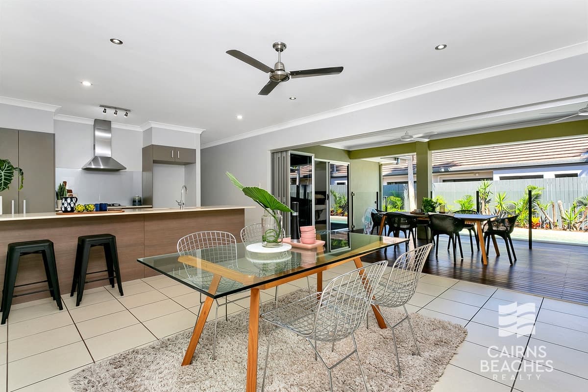 14 Savaii Close, Palm Cove - Thumbnail 3