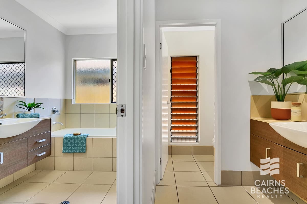 14 Savaii Close, Palm Cove - Thumbnail 8