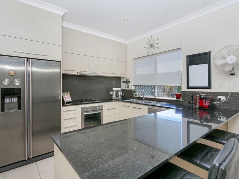 15 McAlister Avenue, Kewarra Beach - Thumbnail 2