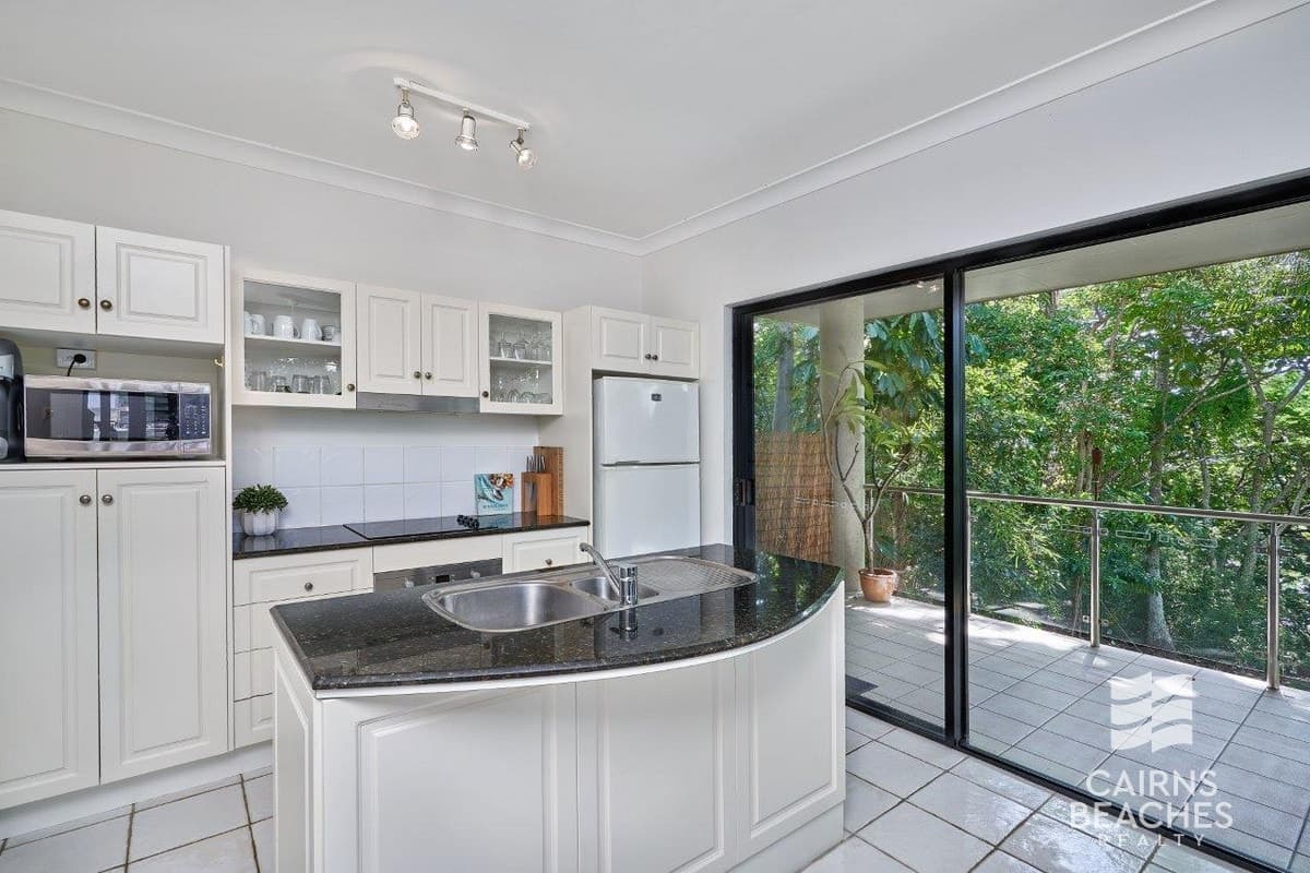 22/106 Moore Street, Trinity Beach - Thumbnail 2