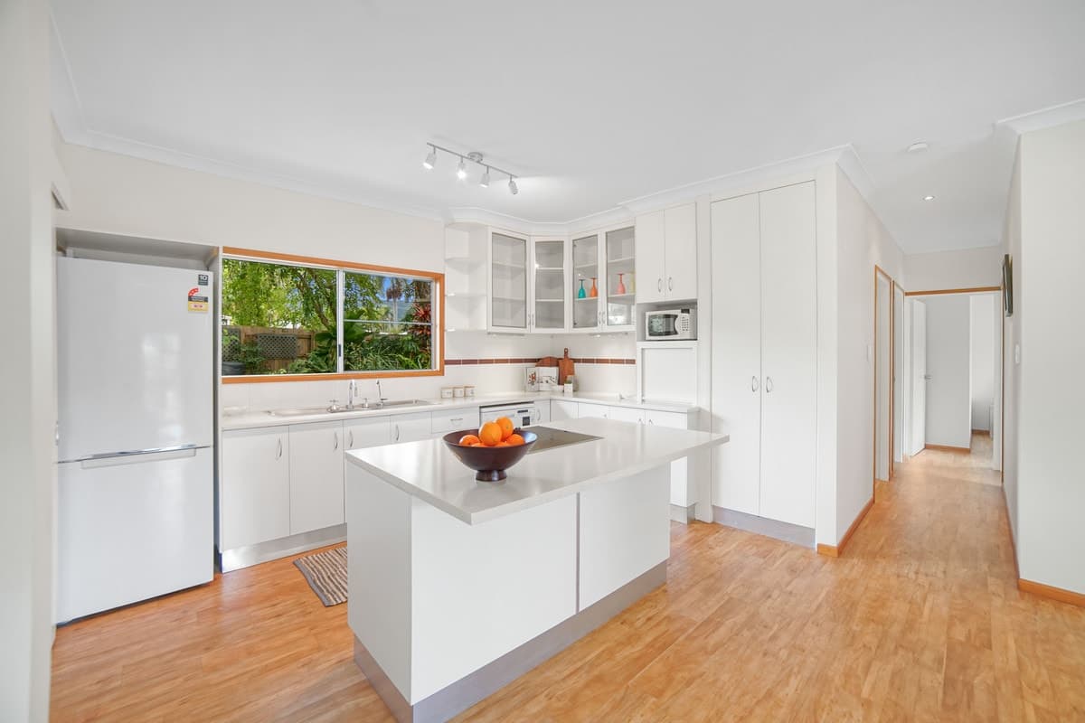 20 Volute Close, Trinity Beach - Image 1