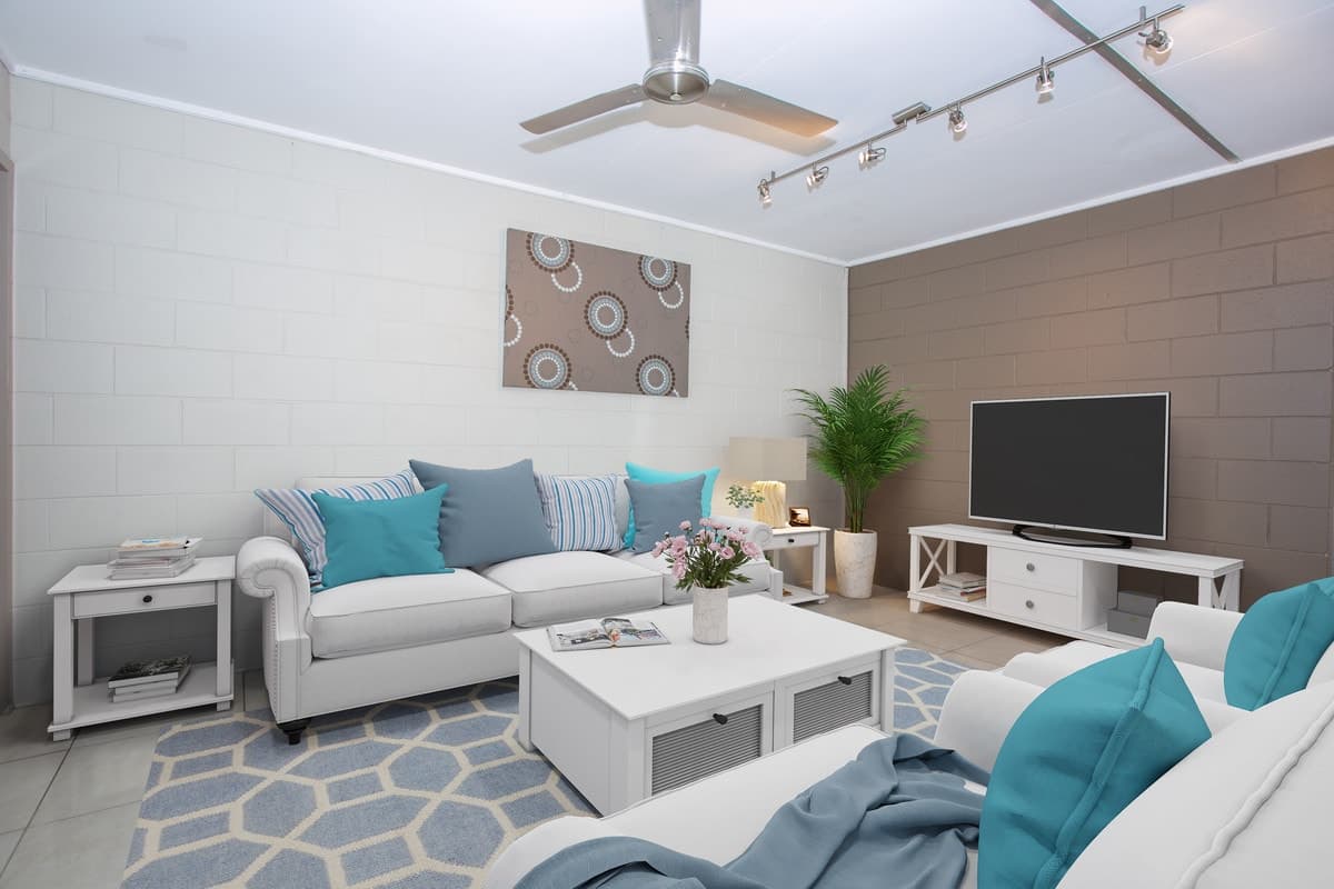 2/19 Bamboo Street, Holloways Beach - Image 1
