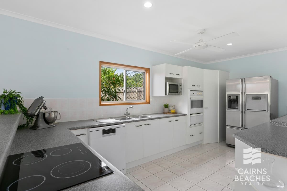 3 Spur Close, Clifton Beach - Thumbnail 8