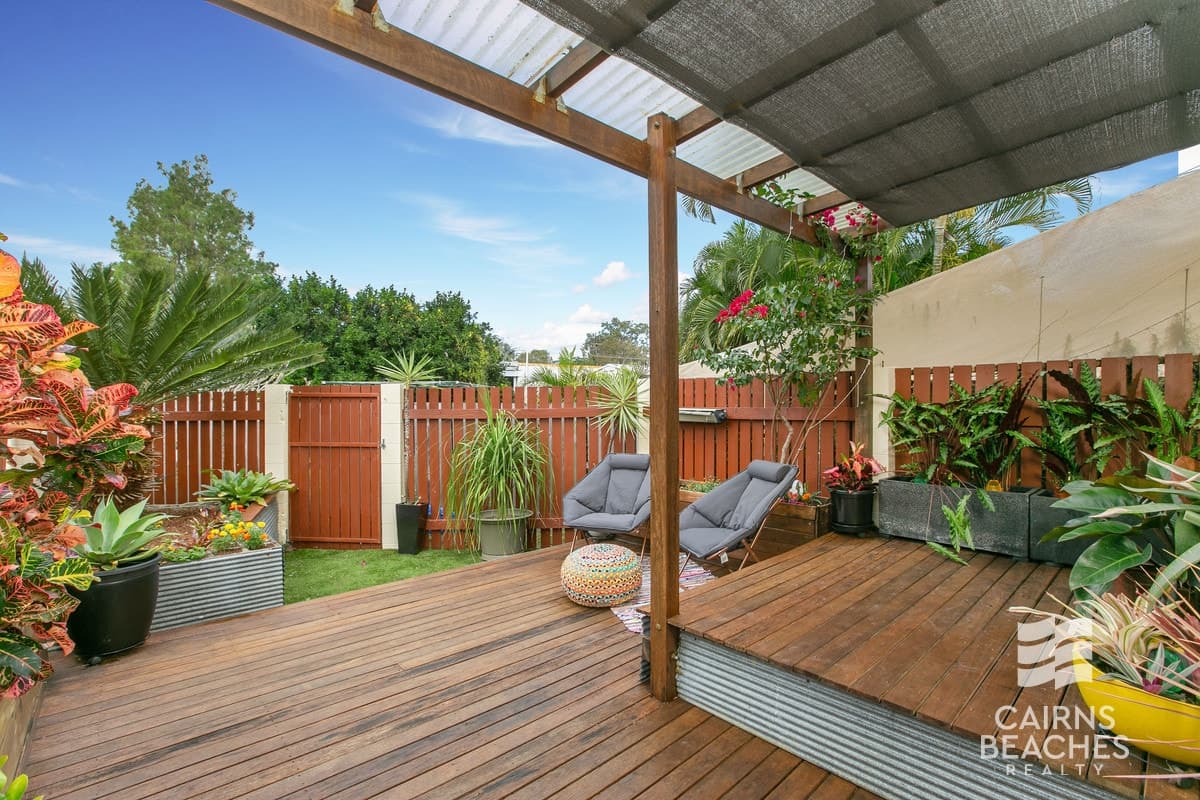 1/21 Mimosa Street, Holloways Beach - Thumbnail 2