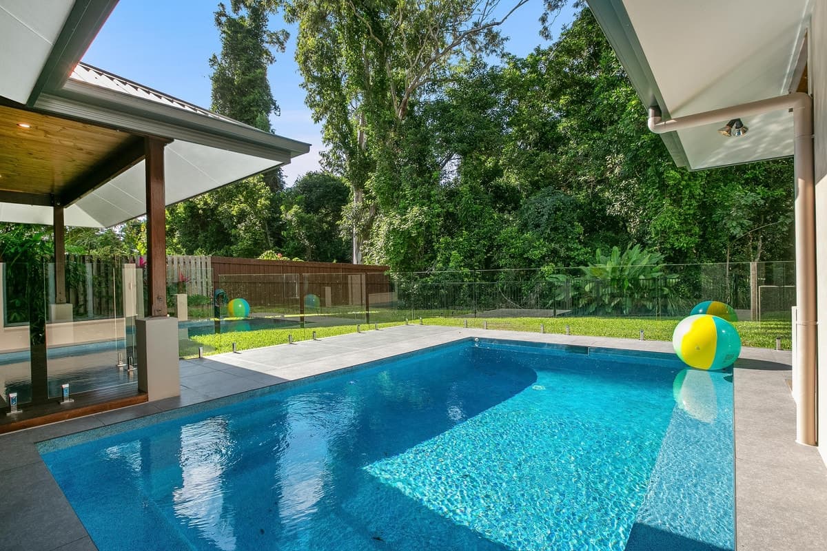 3 Muller Street, Palm Cove - Image 1