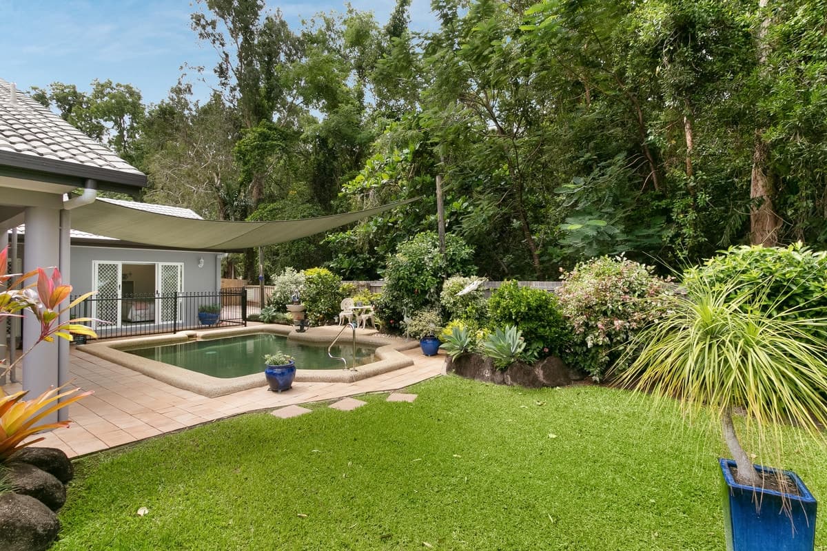 1 Ilse Close, Clifton Beach - Image 1