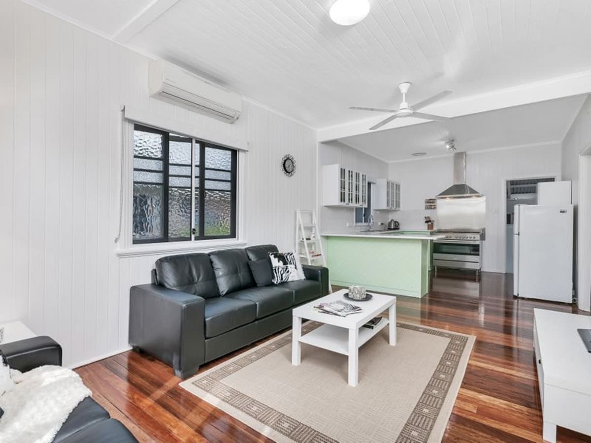 13 Close Street, Mooroobool - Thumbnail 4