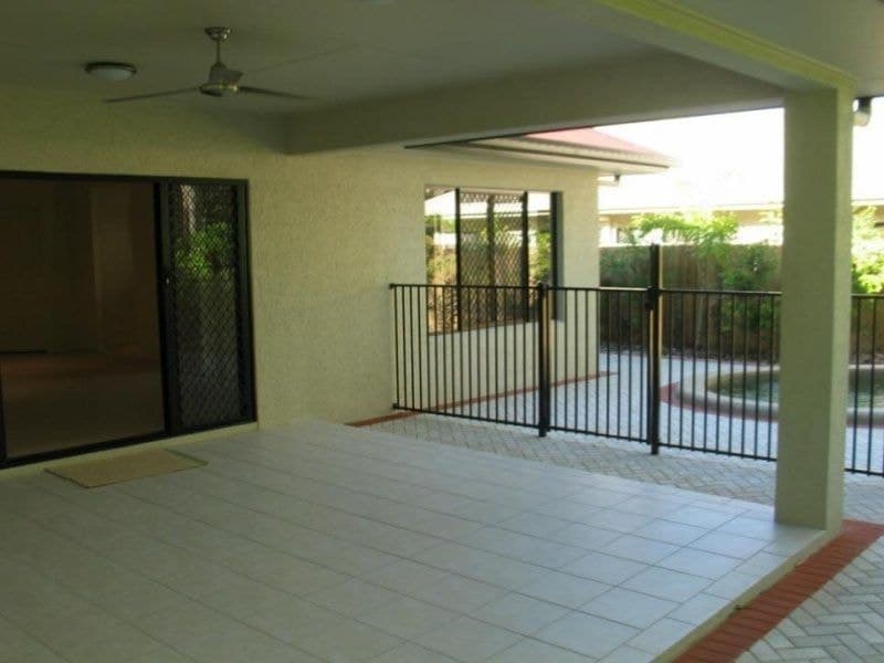 19 MONTEREY ST, Kewarra Beach - Thumbnail 5