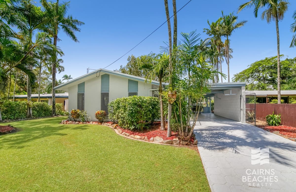 14 Satellite Street, Clifton Beach - Image 1
