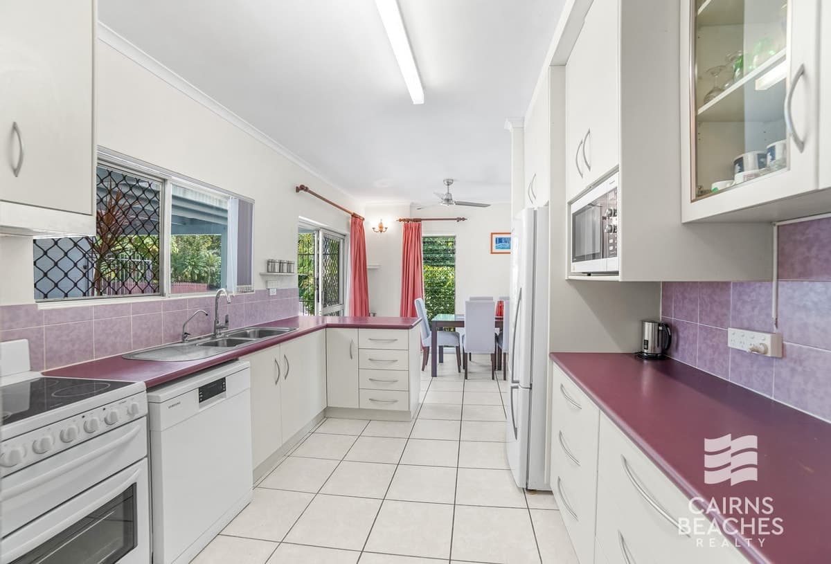 14 Satellite Street, Clifton Beach - Thumbnail 4