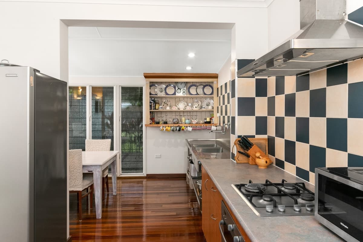 10 Dromana Close, Kewarra Beach - Thumbnail 2