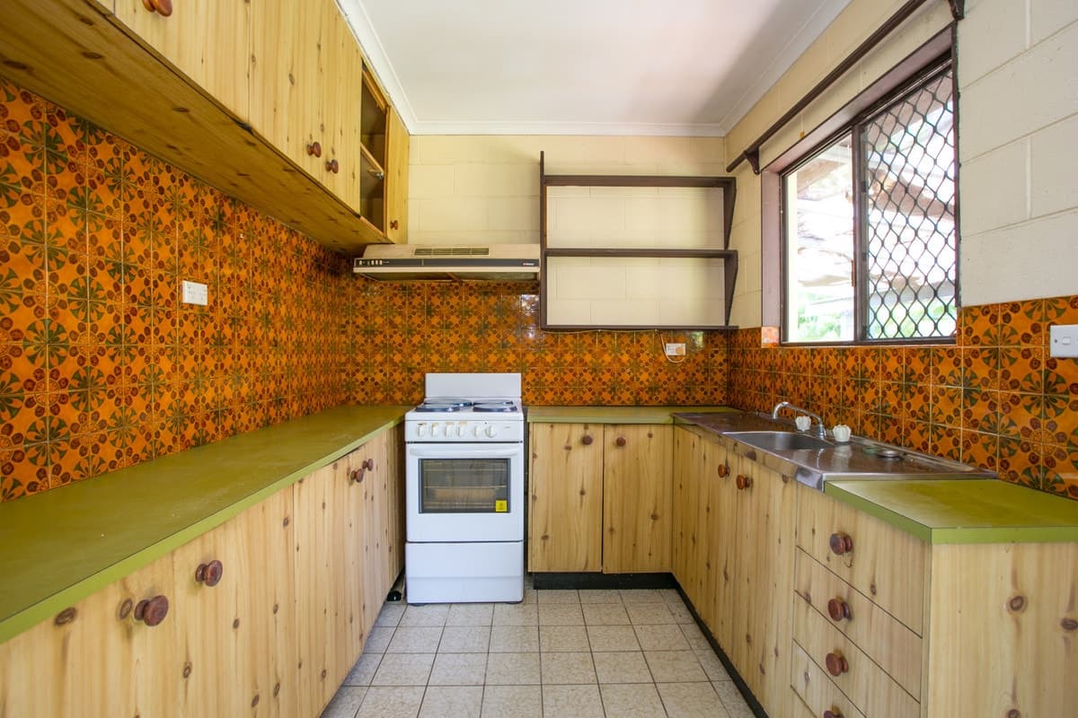 1 Haycock Street, Clifton Beach - Thumbnail 2