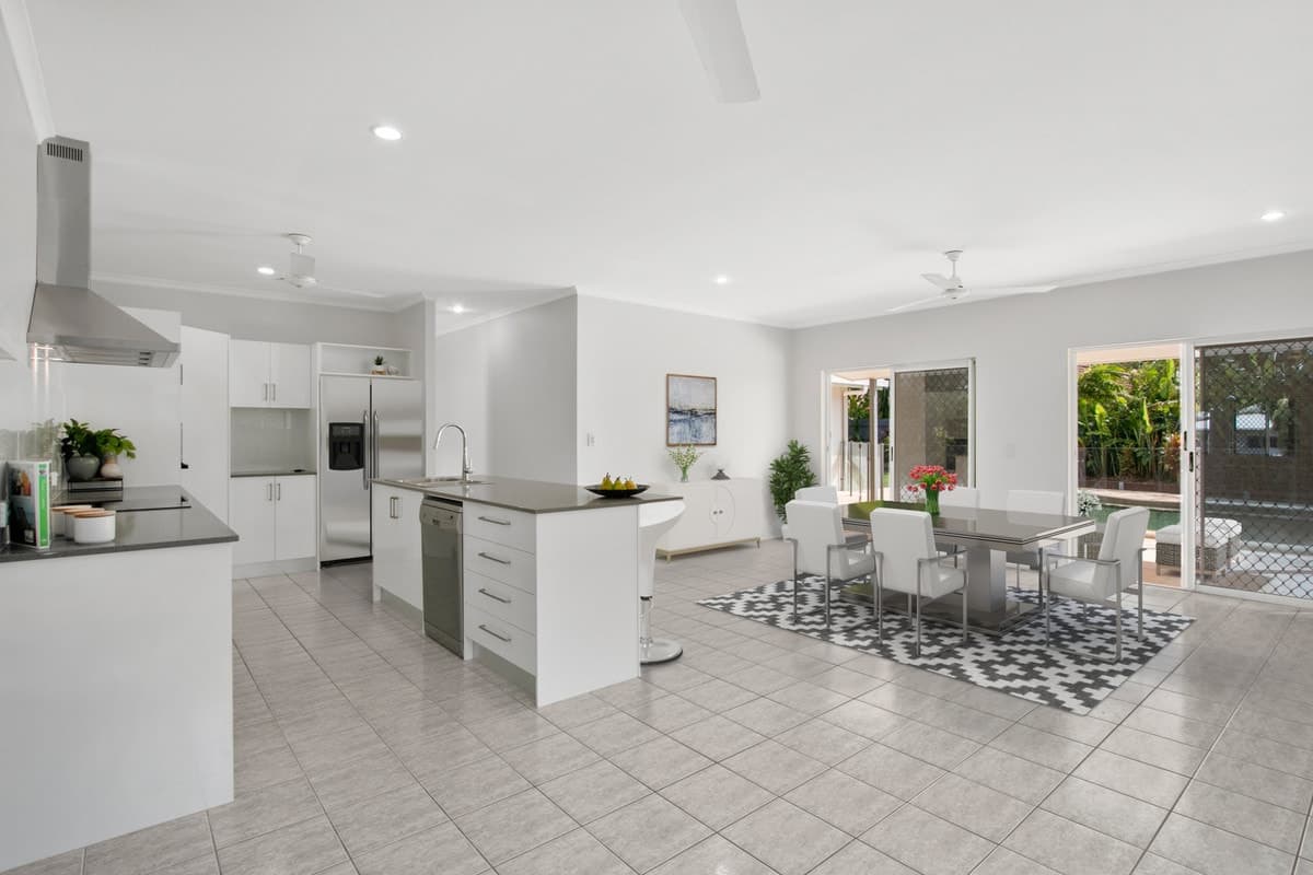 22 Bramble Street, Clifton Beach - Thumbnail 2