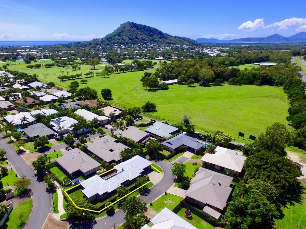 1-3 Valla Close, Kewarra Beach - Image 1