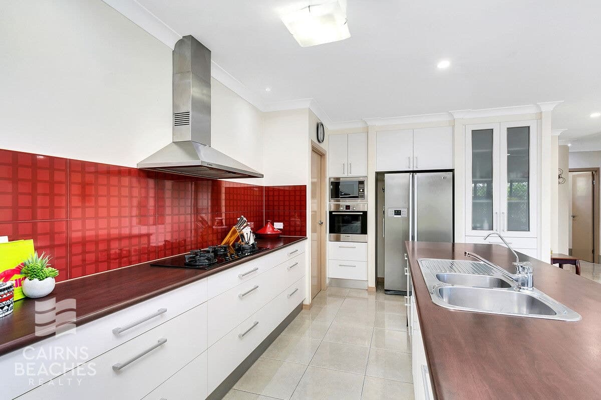 68 Moore Road, Kewarra Beach - Thumbnail 4