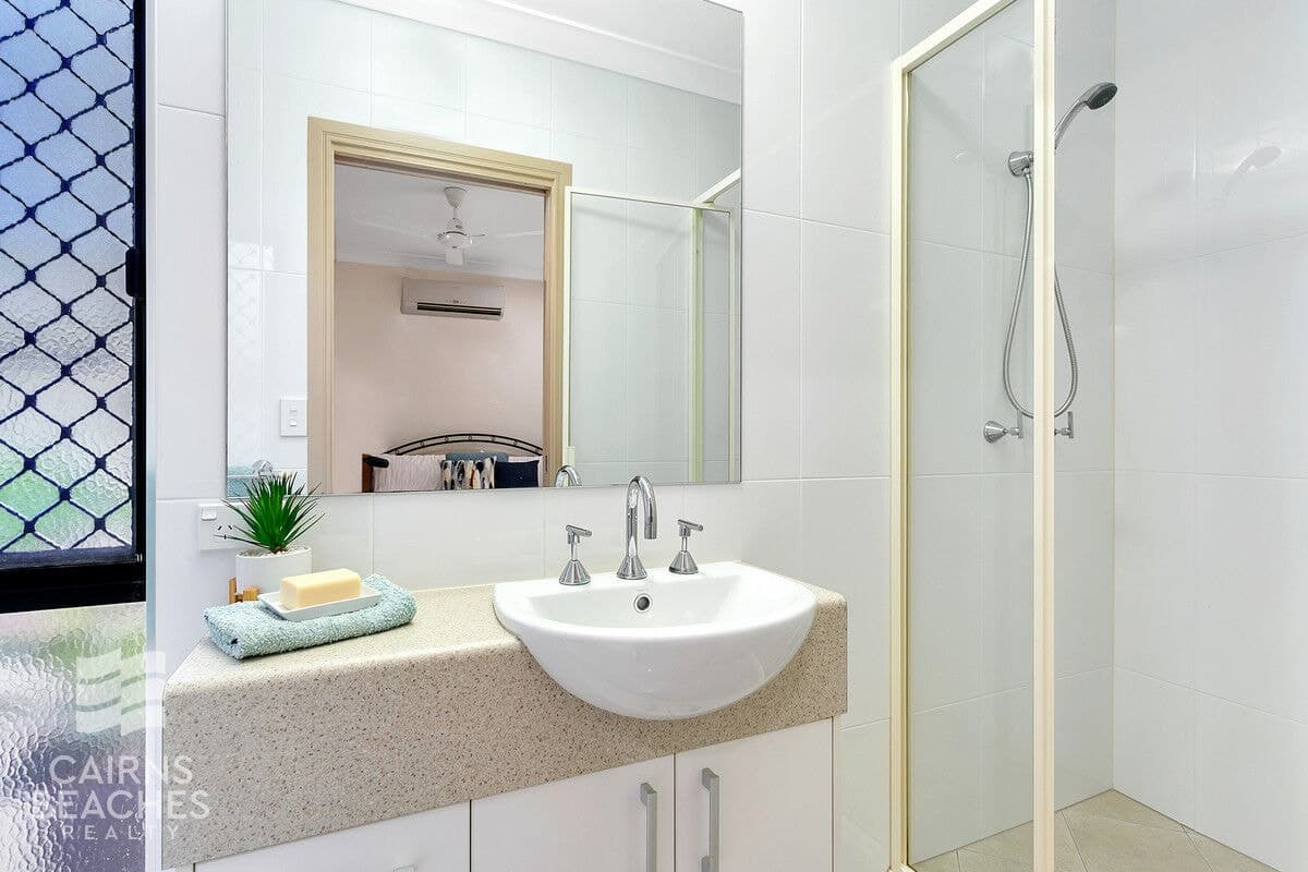 68 Moore Road, Kewarra Beach - Thumbnail 7